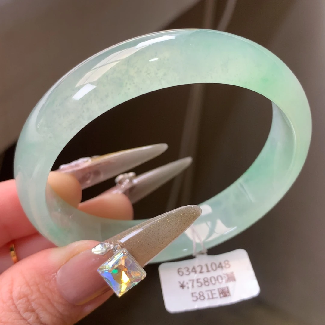 翡翠手镯未镶嵌木那冰甜绿正圈