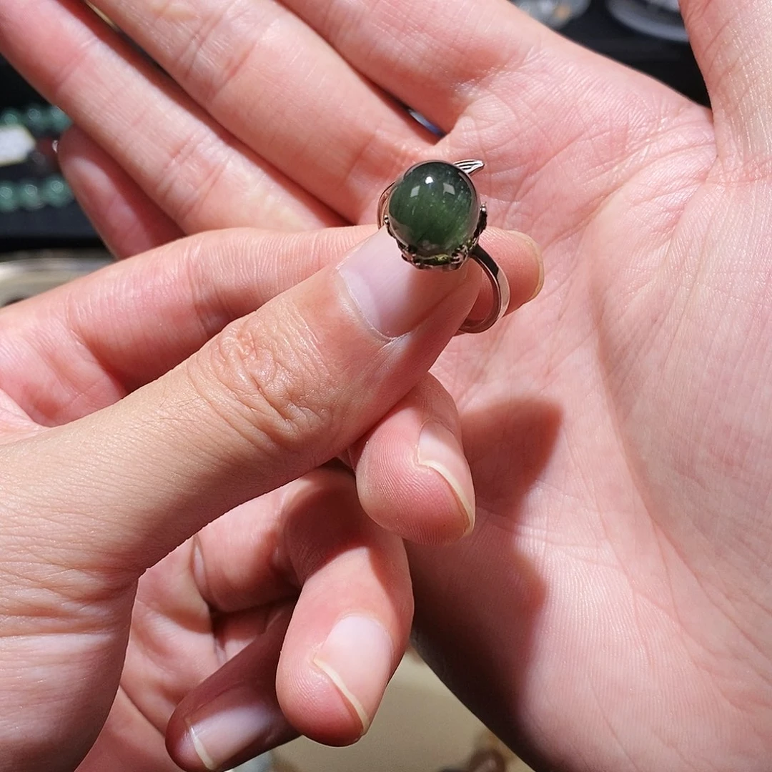 未镶嵌手链水晶人****家