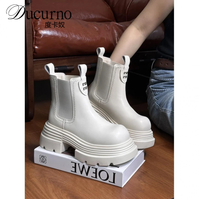 欧洲真皮字母松糕厚底马丁靴2025新英伦风格小个子增高切尔西靴
