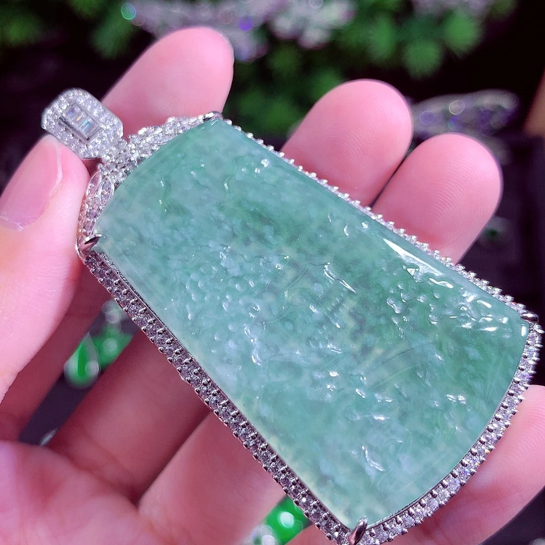 颈饰未镶嵌翡翠天然