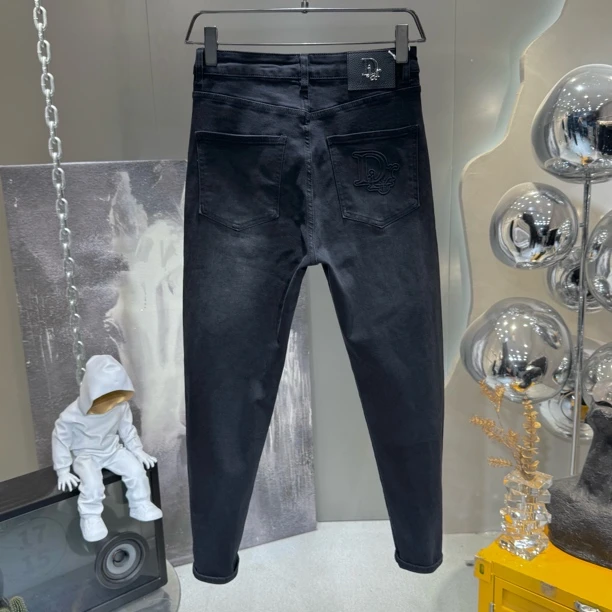 秋季港风弹力腰男牛仔裤小脚9分半百搭痞帅黑色精致韩风修身弹力