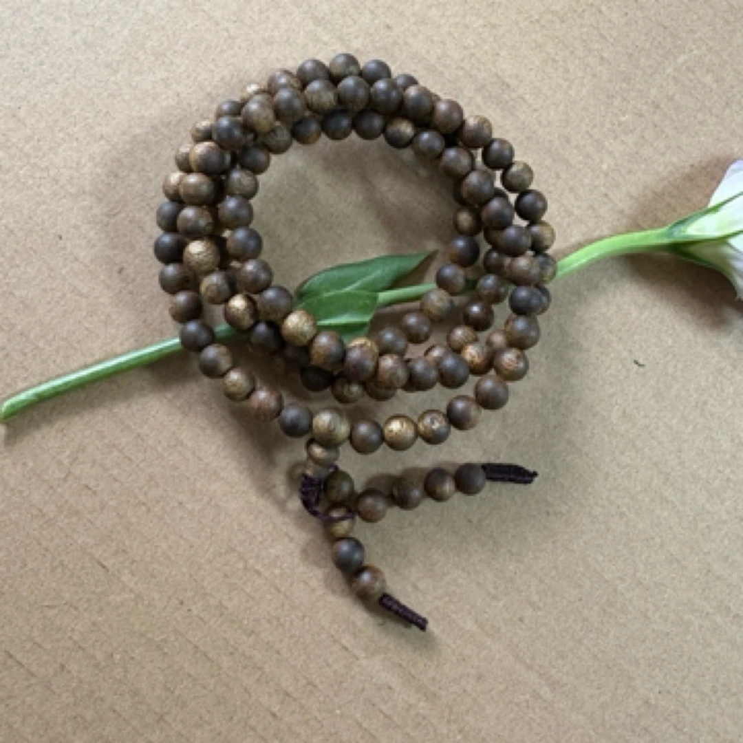 棋楠乌身圆叶卡 6mm11克+多圈圆珠手串多样性发货一条