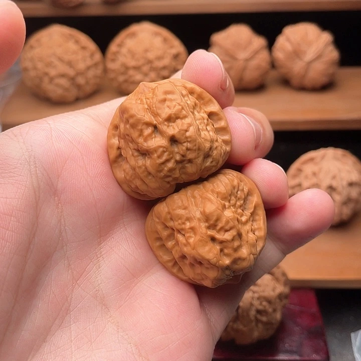 吊坠文玩核桃34全品毕业红皮蛤蟆头