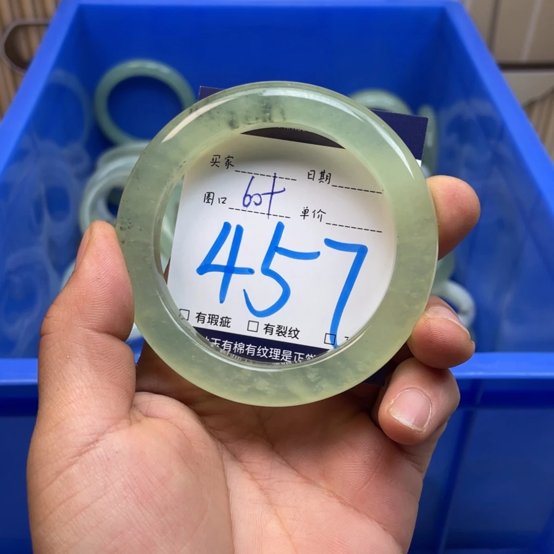 岫玉手镯手镯未镶嵌