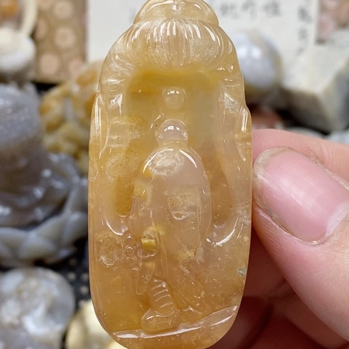 颈饰未镶嵌硅化珊瑚（珊瑚玉）
