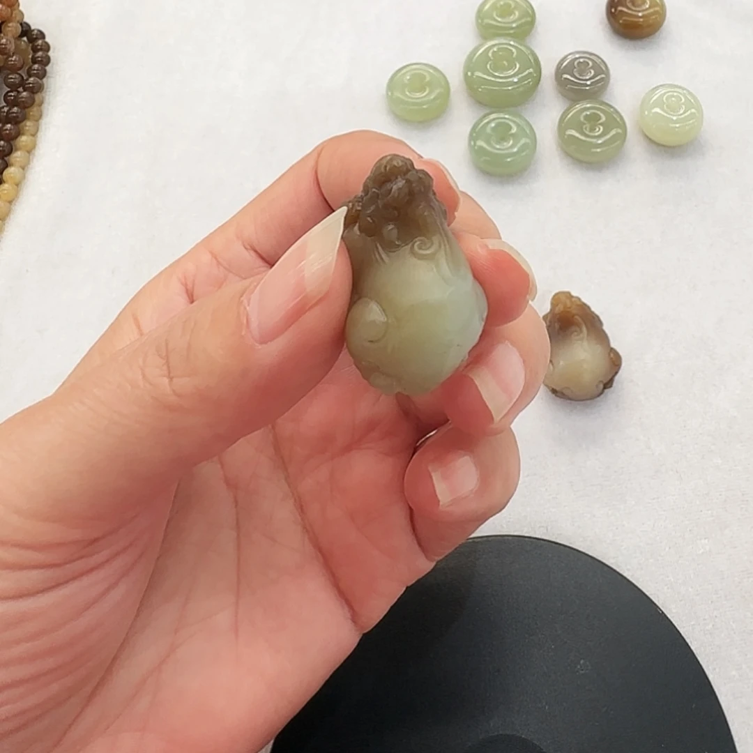 和田玉未镶嵌吊坠(不含链)