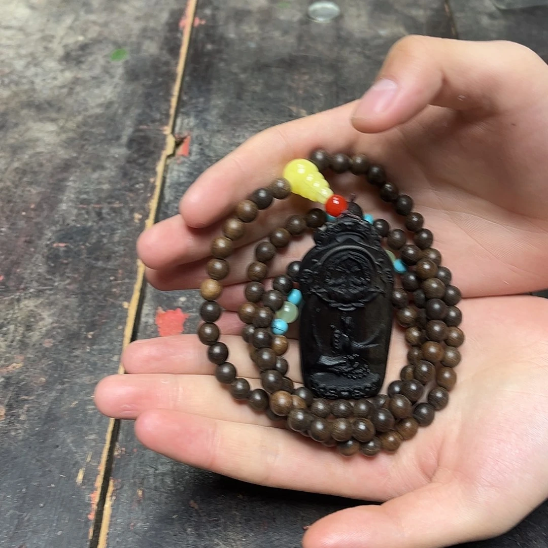 大叶紫檀（黑酸枝木类）