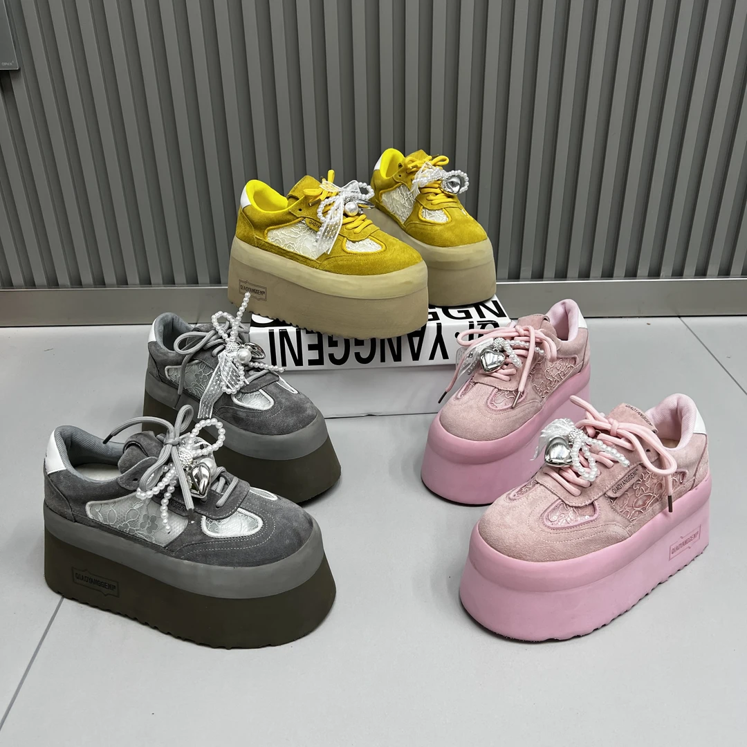 新款皮拼蕾丝网厚底洋气休闲鞋