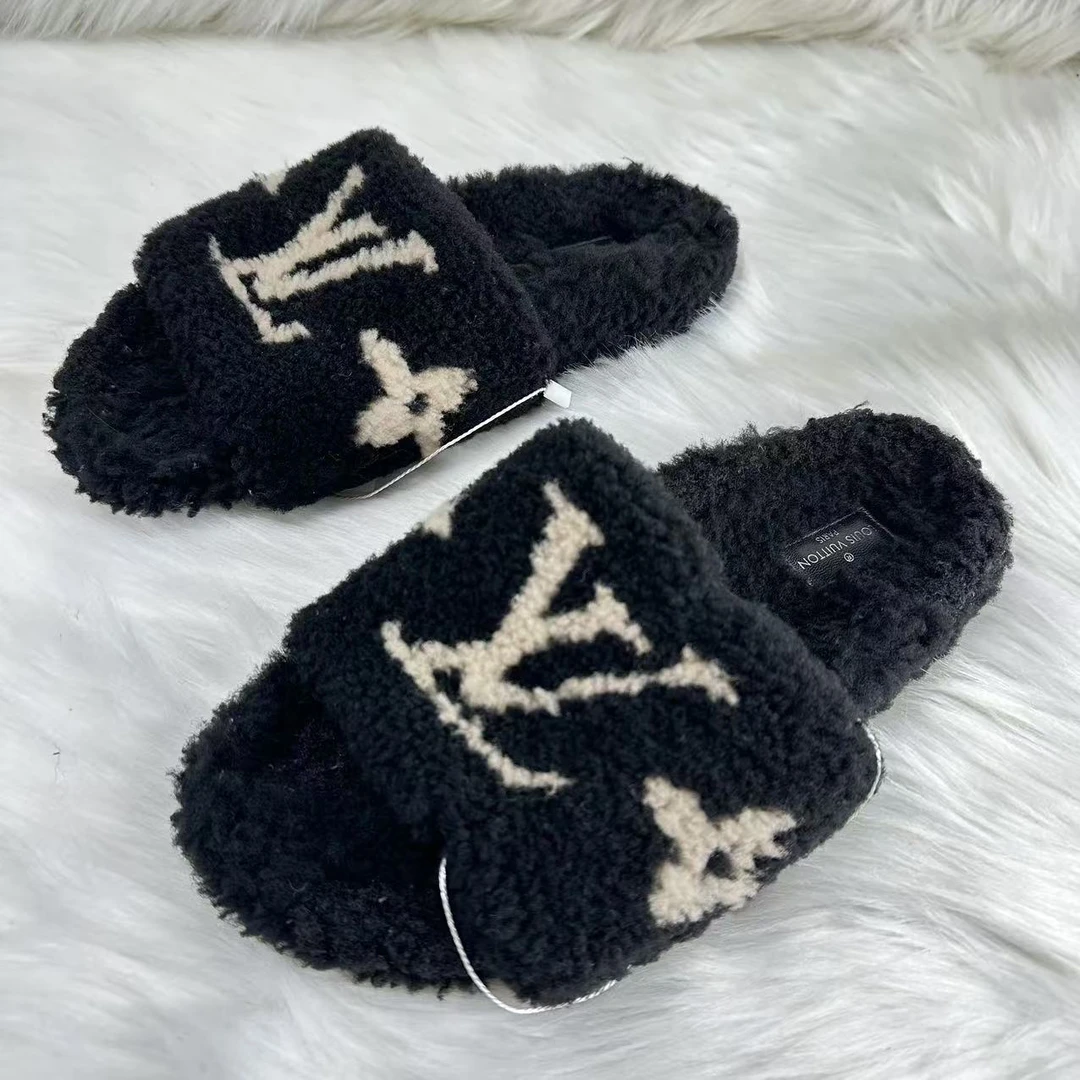 95新 LouisVuitton/路易威登 38码/无配件/黑白毛毛平底拖xxs567