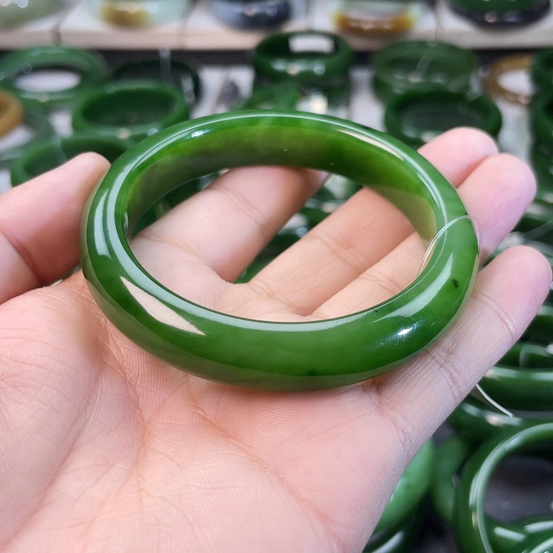 和田玉（碧玉）手镯未镶嵌