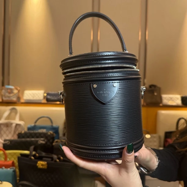 95新 LouisVuitton/路易威登 路易威登水波纹桶