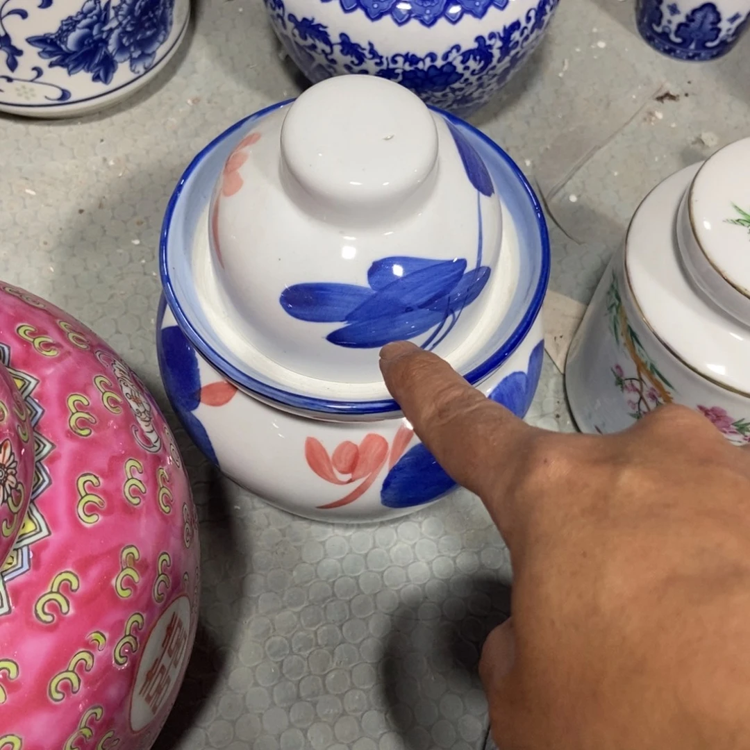 瓷片景德镇陶瓷罐一个