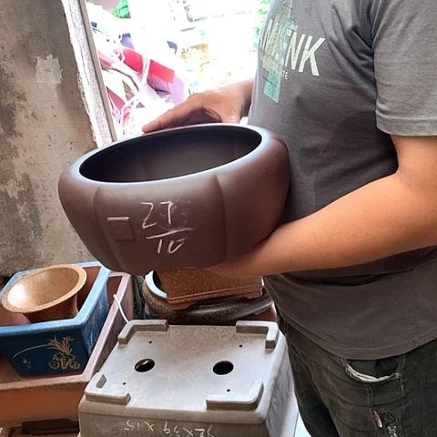 紫砂花盆手工艺品