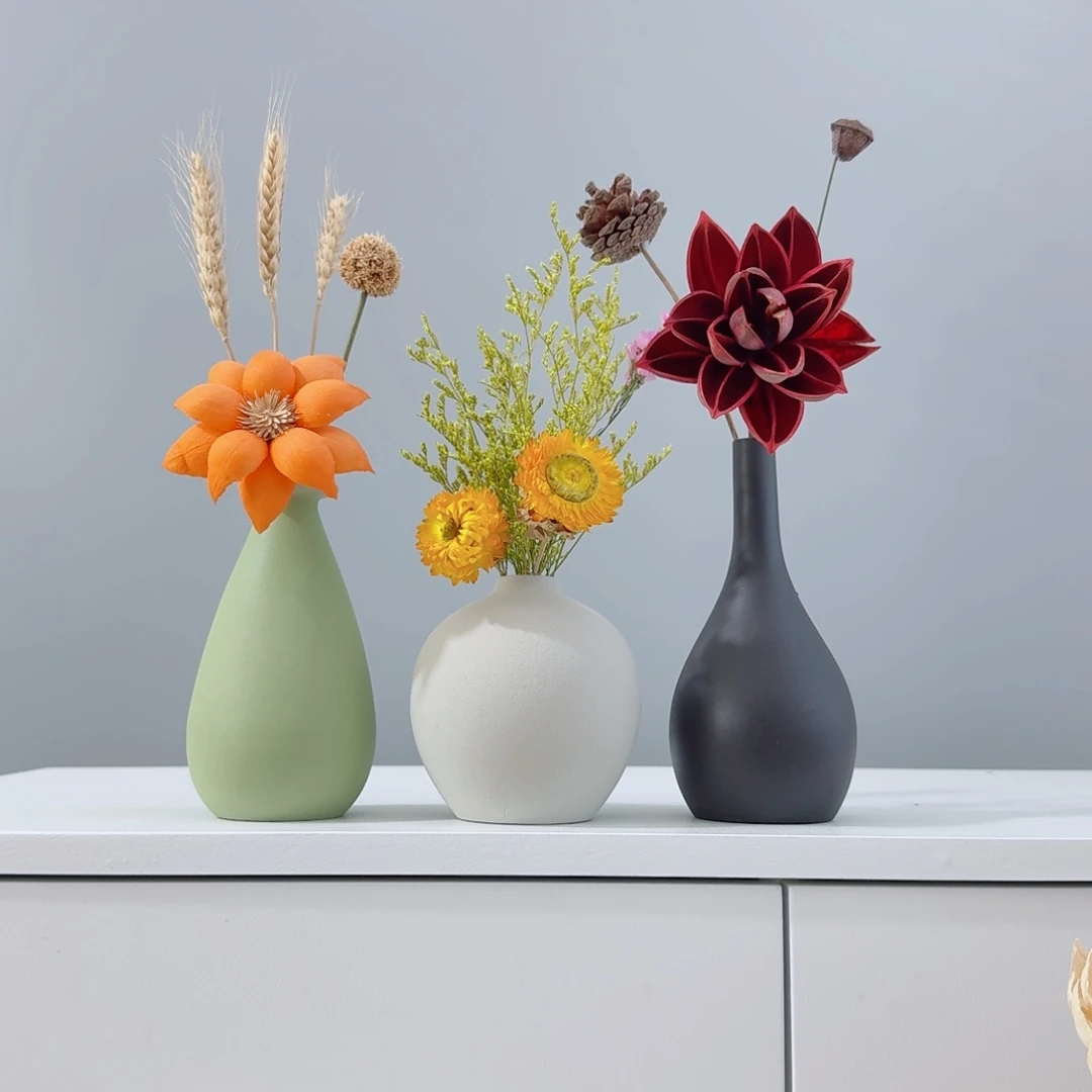 摆件陶瓷小花瓶含花总高约20-30cm