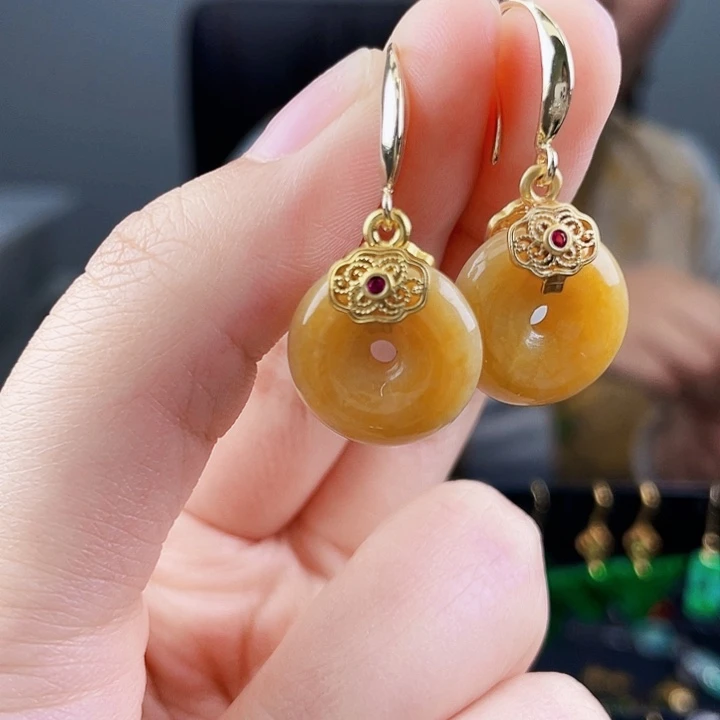 翡翠耳饰未镶嵌饰品