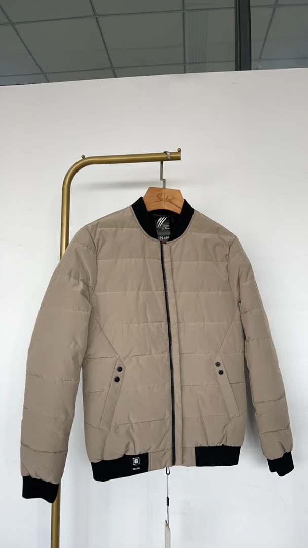 WH0031外套短款时尚