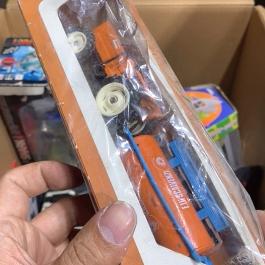 8新M*J中古商品，瑕疵品，不包好坏。012