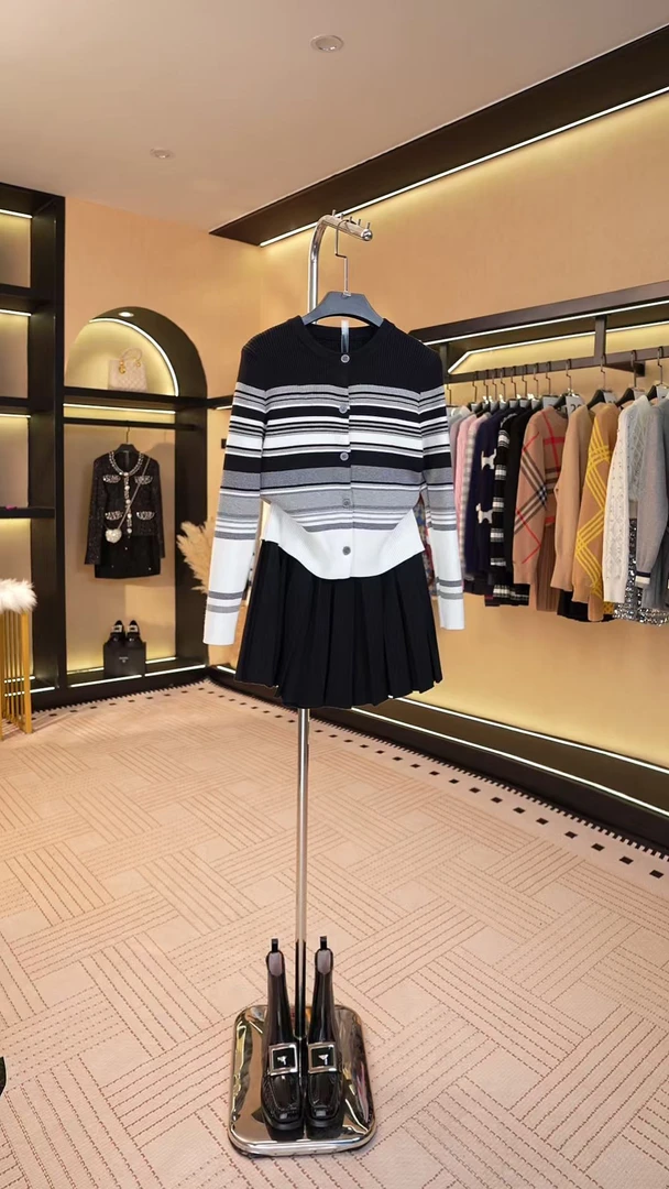 【关关】秋冬百搭套装针织设计师款高定女装时尚 A236
