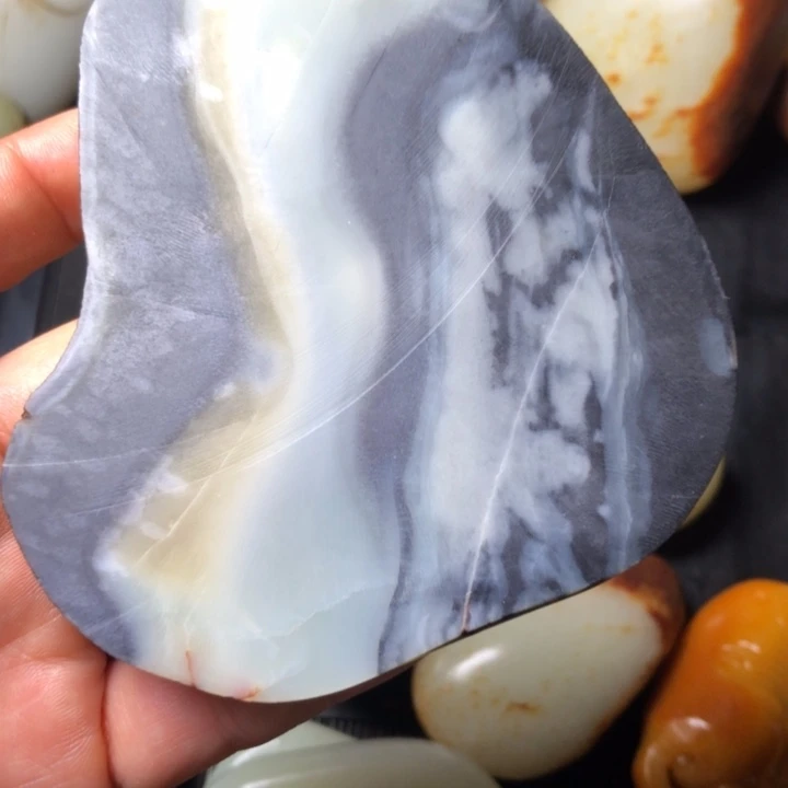 啊****和田玉未镶嵌珠宝奇石