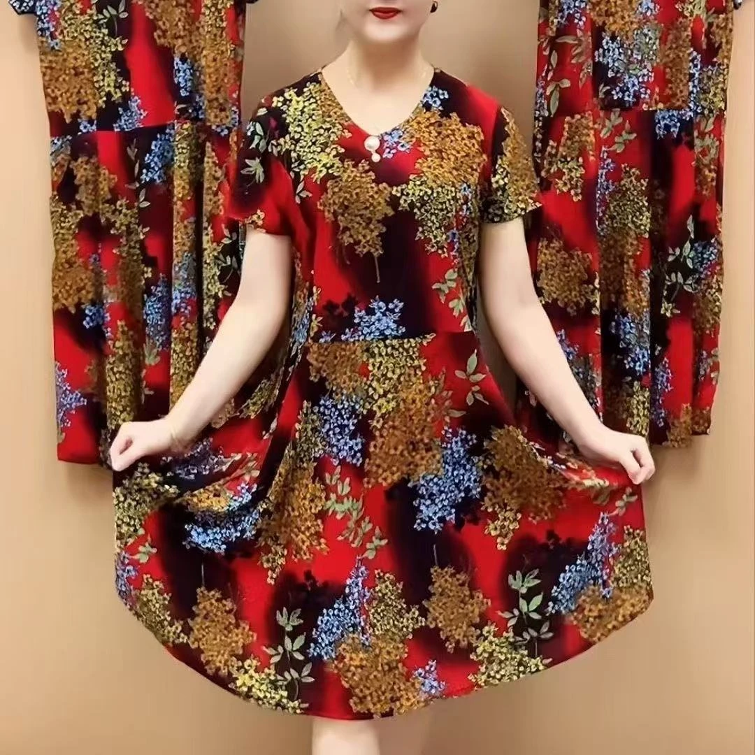 高级感2025夏季新款气质洋气轻奢风设计感百搭显瘦减龄连衣裙