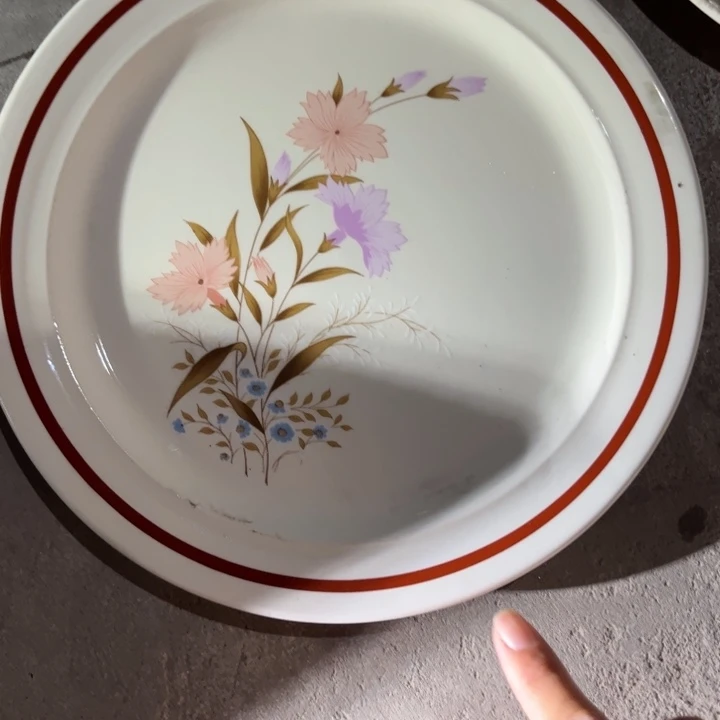 小***：老货盘子碗啥都有