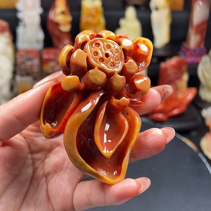 老挝石南部田黄石