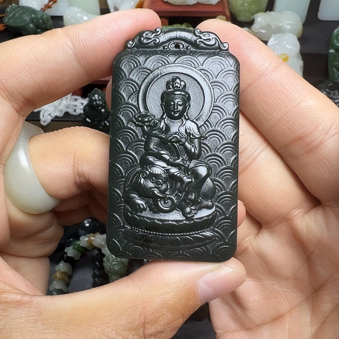 和田玉未镶嵌把件