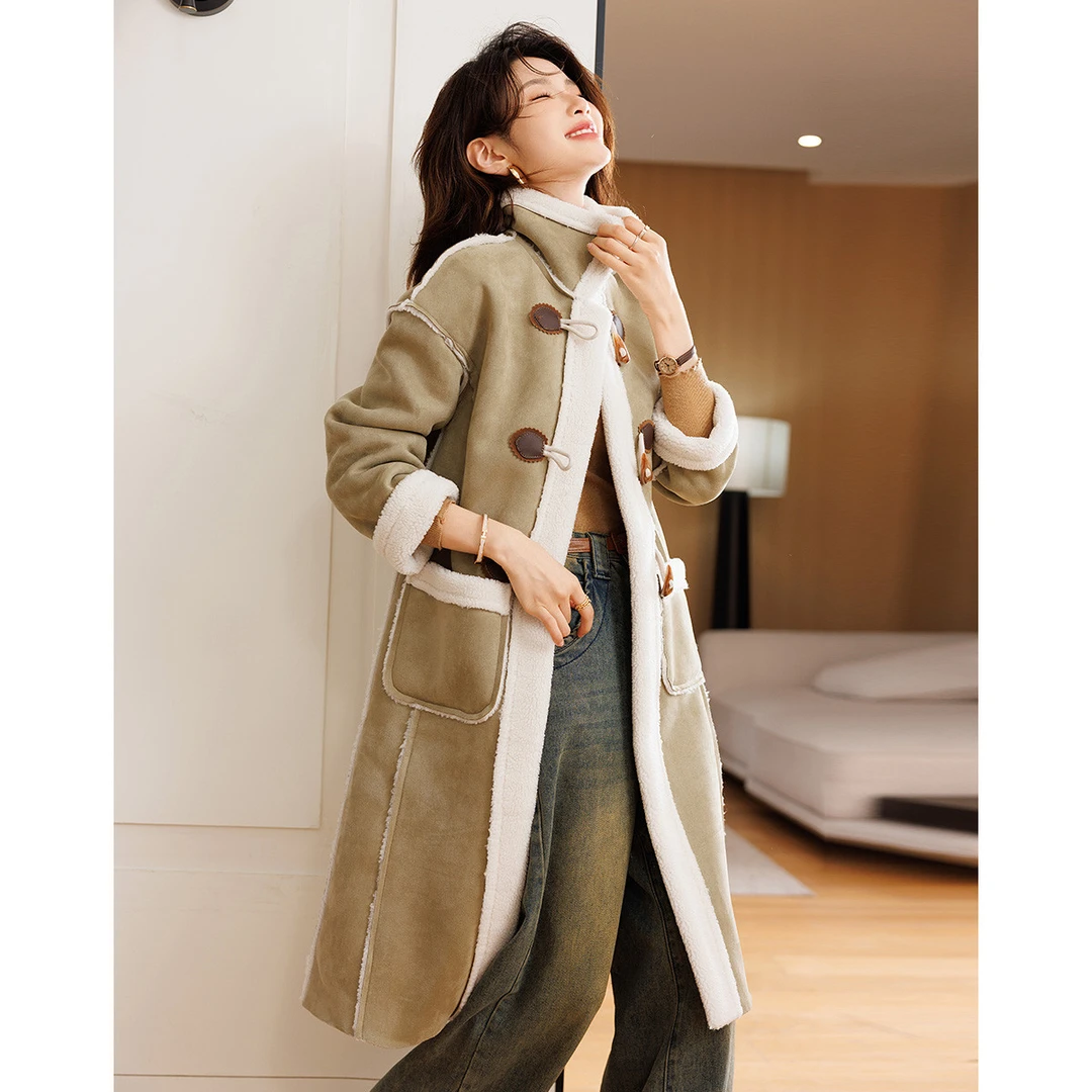 休闲宽松双口袋牛角扣长款保暖外套女装2134100003
