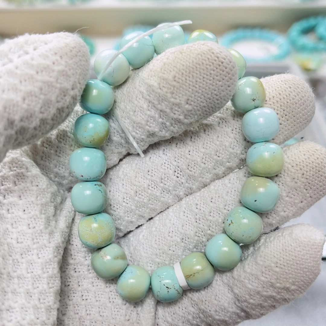 绿松石绿松石未镶嵌