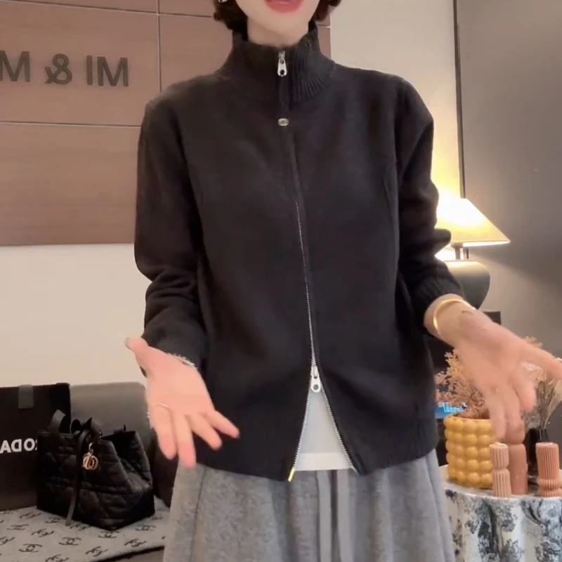 2025秋冬韩系新款显瘦双拉链立领百搭针织开衫LK2507836
