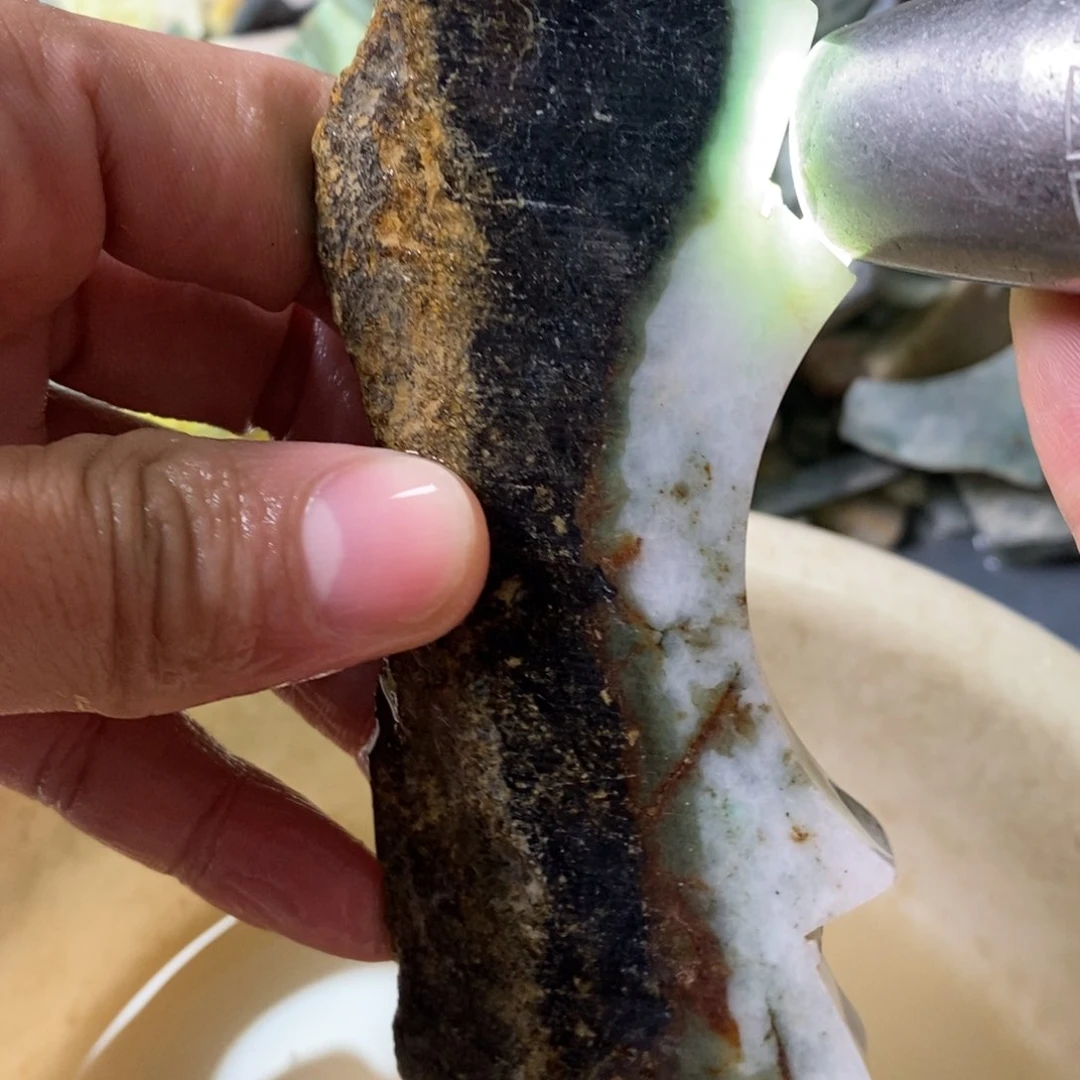 翡翠未镶嵌颈饰天然翡翠