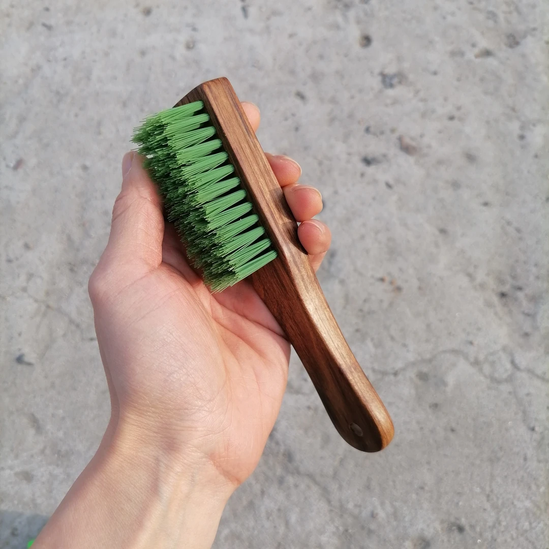 核桃扣缝丝金刚打底丝杜邦丝家用加厚文玩刷实木手工穿毛软毛刷