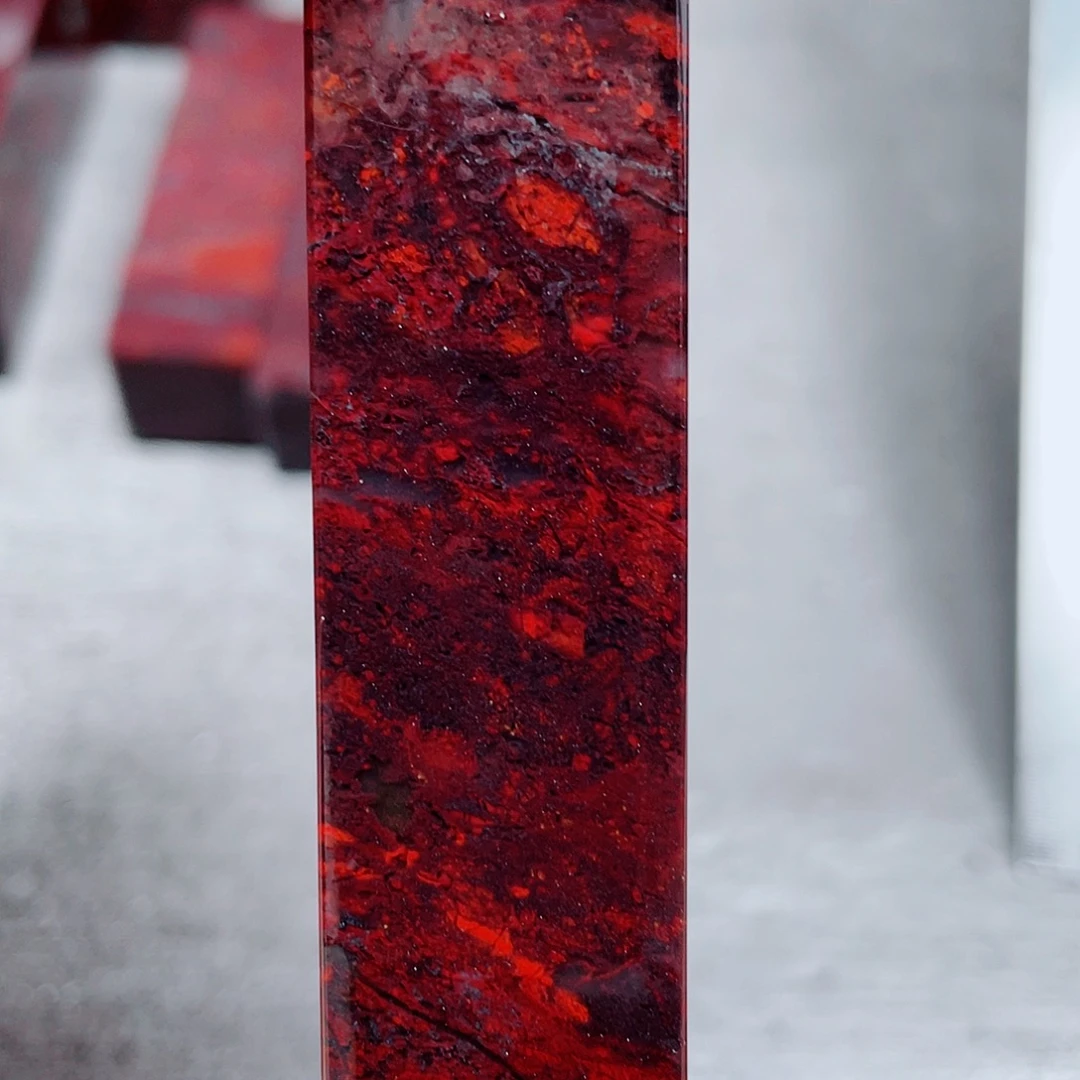 玉桂林鸡血玉印章镇尺2