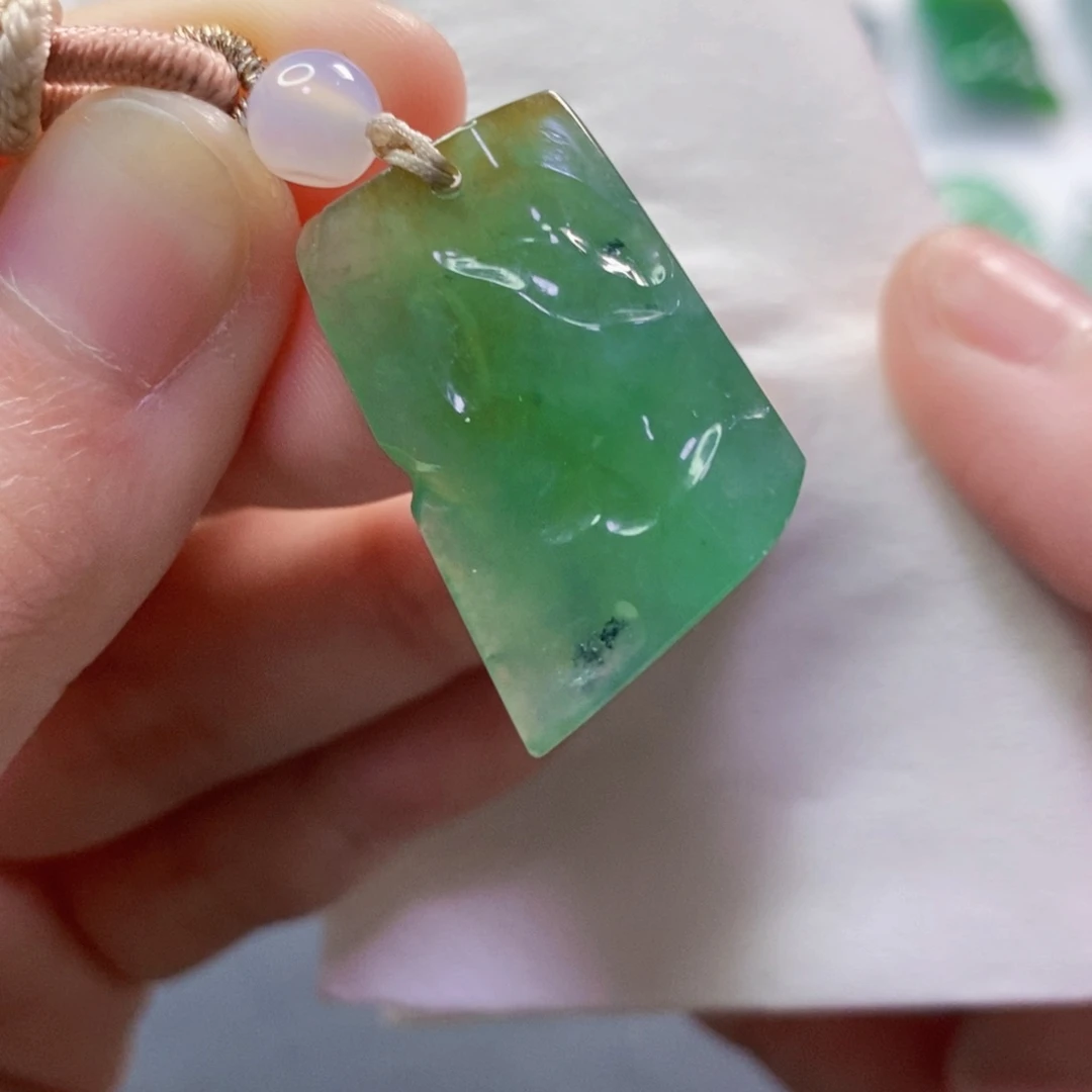 【闪购商品】翡翠吊坠(不含链)未镶嵌632