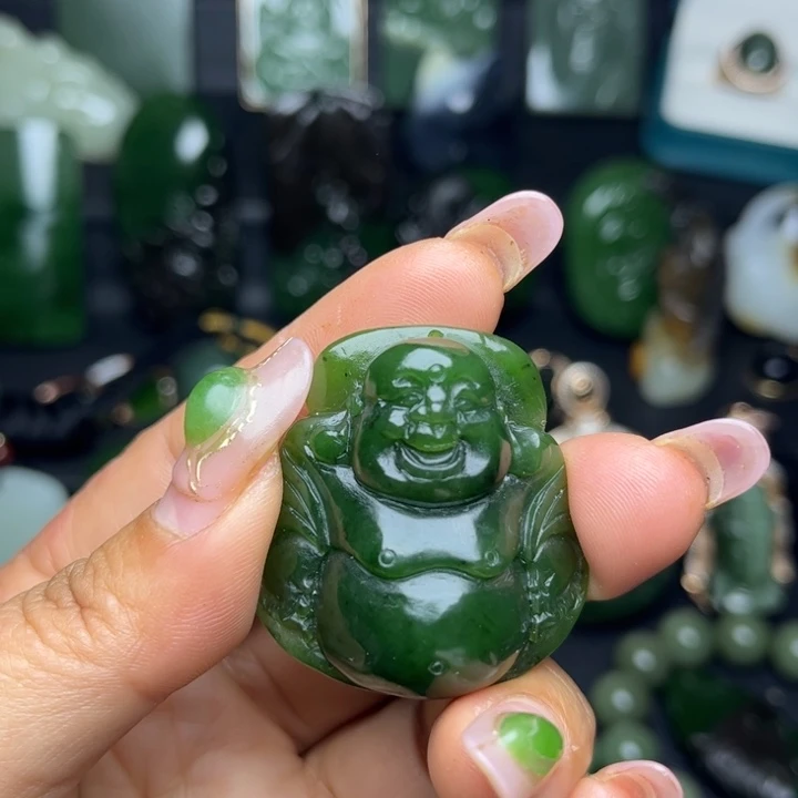 和田玉（碧玉）颈饰未镶嵌