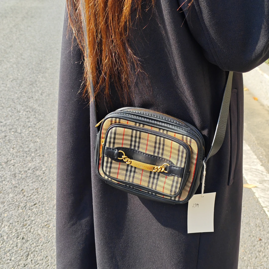 95新 BURBERRY/博柏利 巴宝莉斜挎包