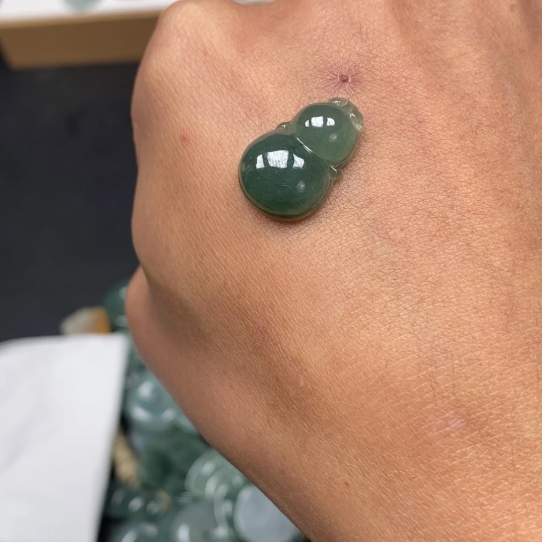 翡翠未镶嵌手链天然a货翡翠01