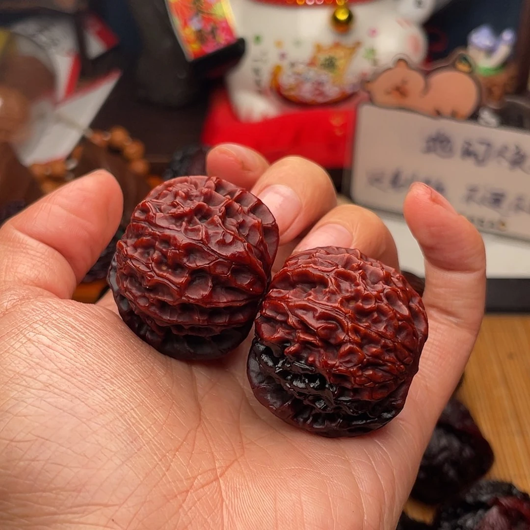 吊坠文玩核桃小**?龙眼
