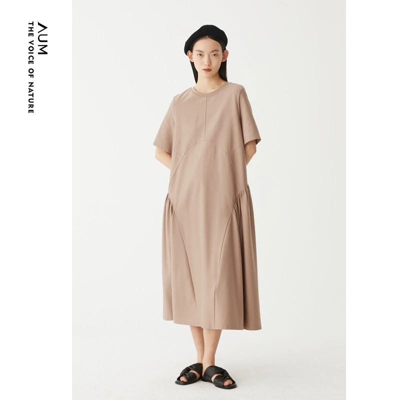 AUM噢姆新款法式琥珀流光大气简约短袖直筒t恤连衣裙MAFZ20116