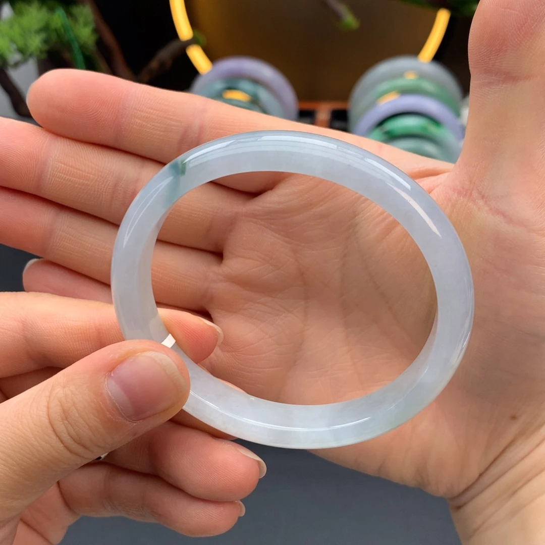 翡翠手镯未镶嵌60大贵妃蓝底（微瑕）