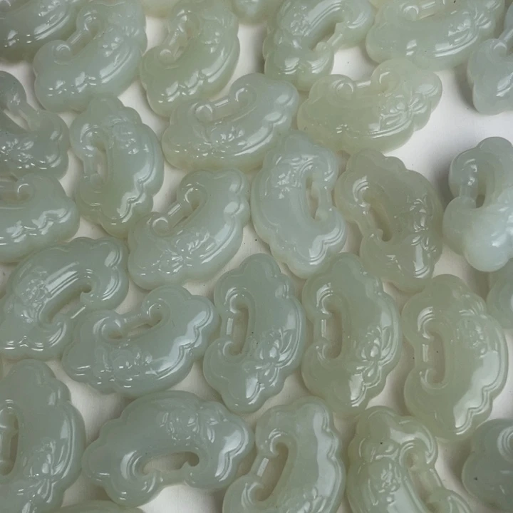 和田玉未镶嵌颈饰多样性发货，发其一