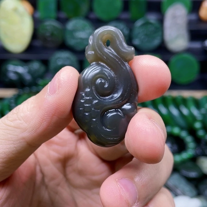 和田玉未镶嵌挂件