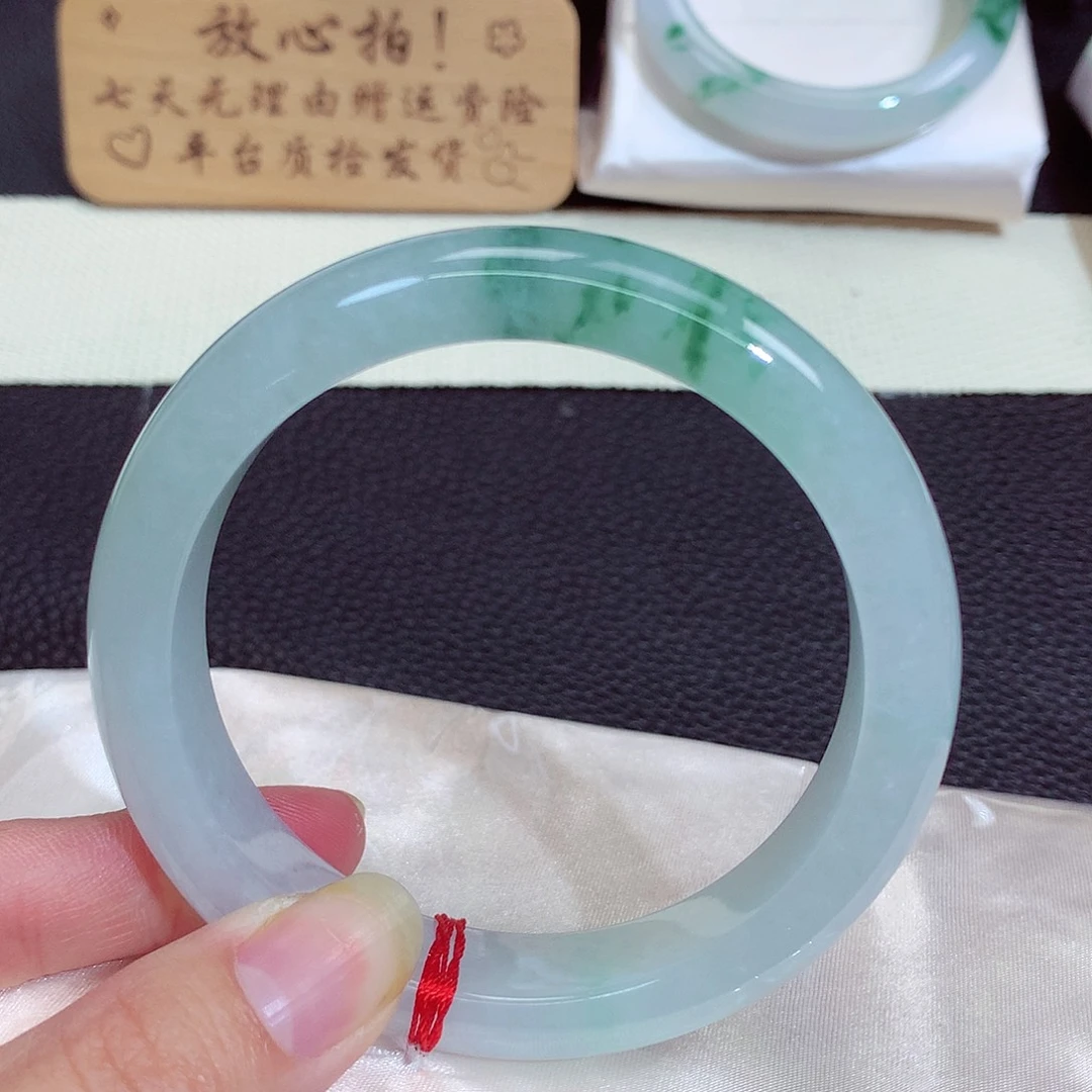 翡翠未镶嵌手镯q03