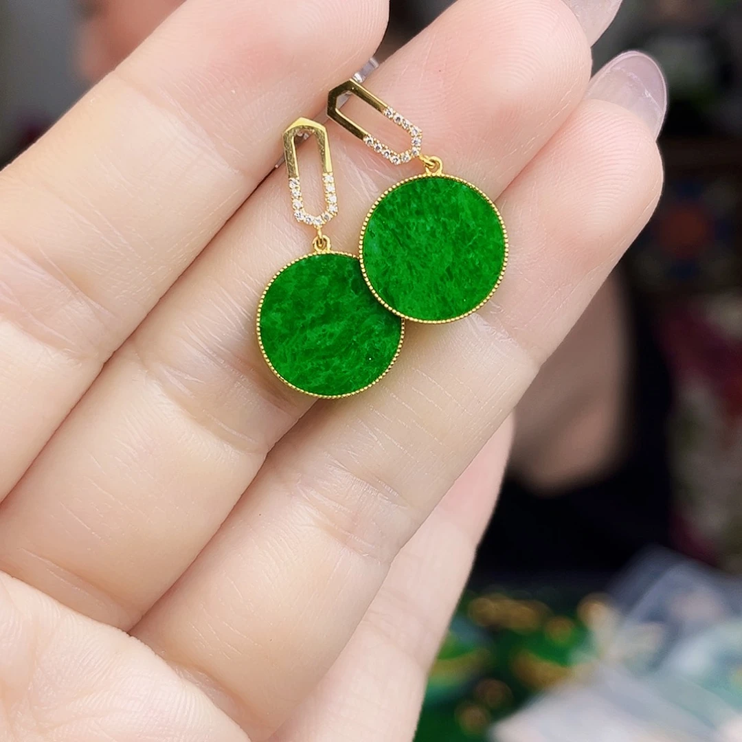 翡翠18K金镶嵌颈饰多样性