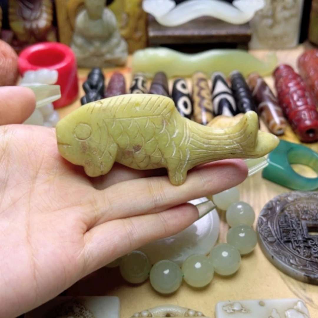 【闪购商品】蛇纹石玉未镶嵌颈饰