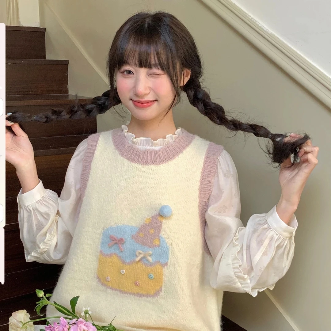温柔软糯卡通蛋糕针织毛衣马甲女春秋季叠穿无袖圆领上衣