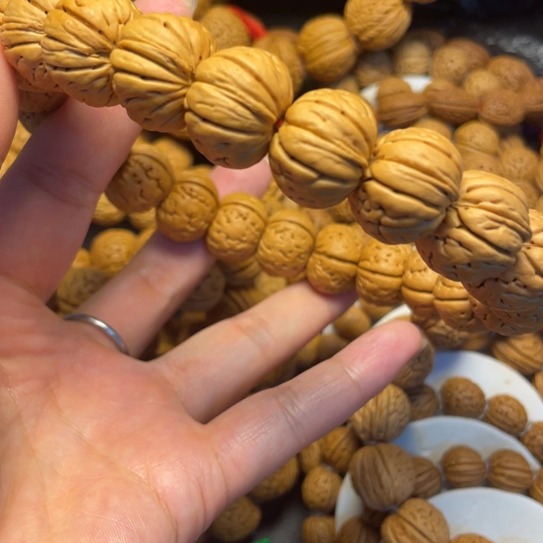 桃木桃核手串19+钮扣