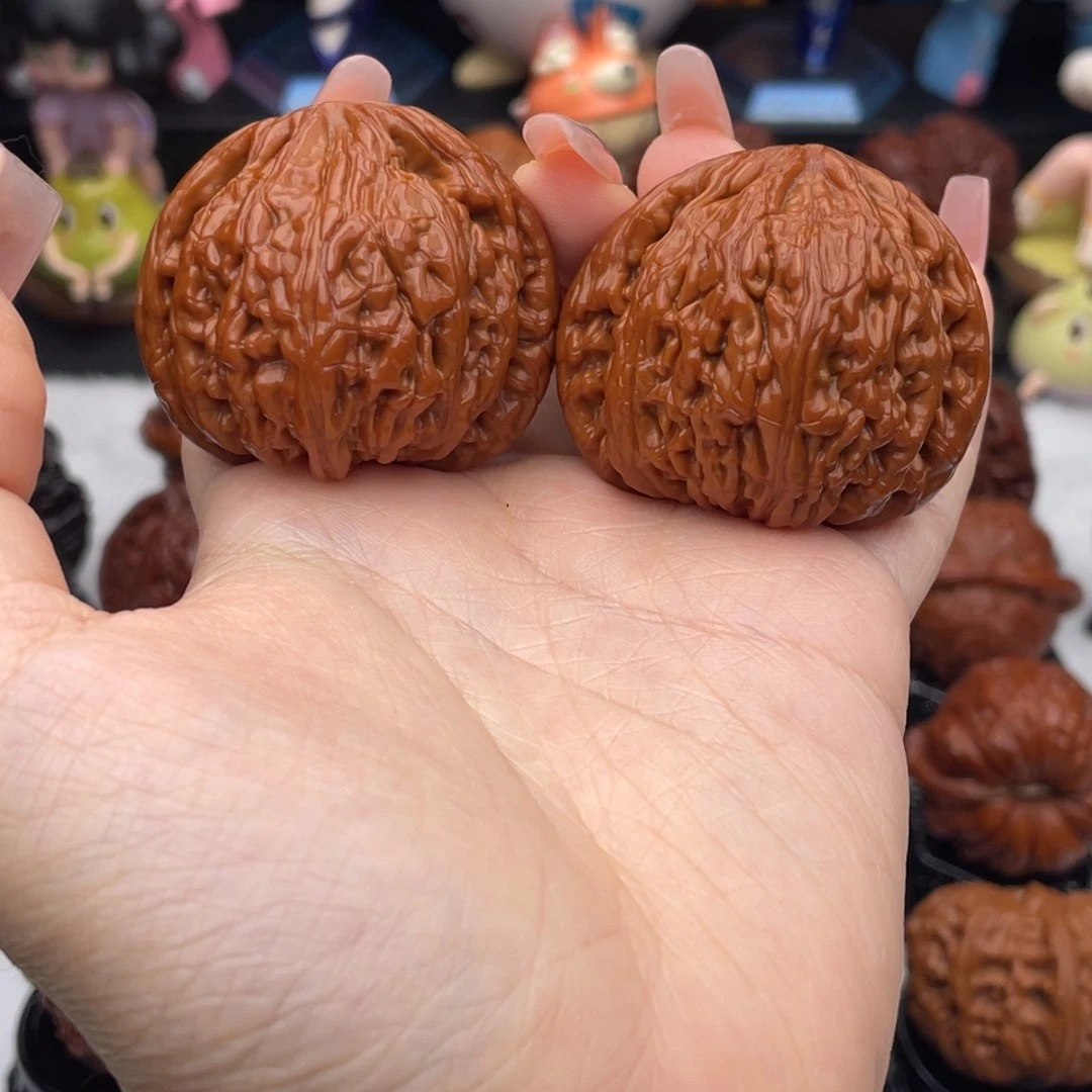 文玩核桃吊坠44粗筋虎头王