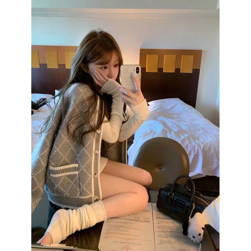 小香风菱格气质针织开衫宽松长袖秋冬新款圆领毛衣外套女复古开衫