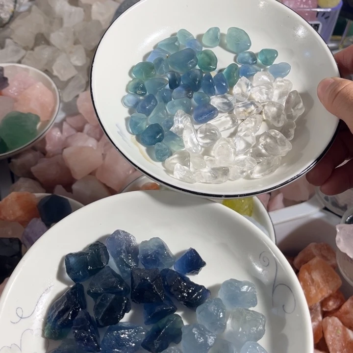 未镶嵌水晶大型摆件（非配饰）